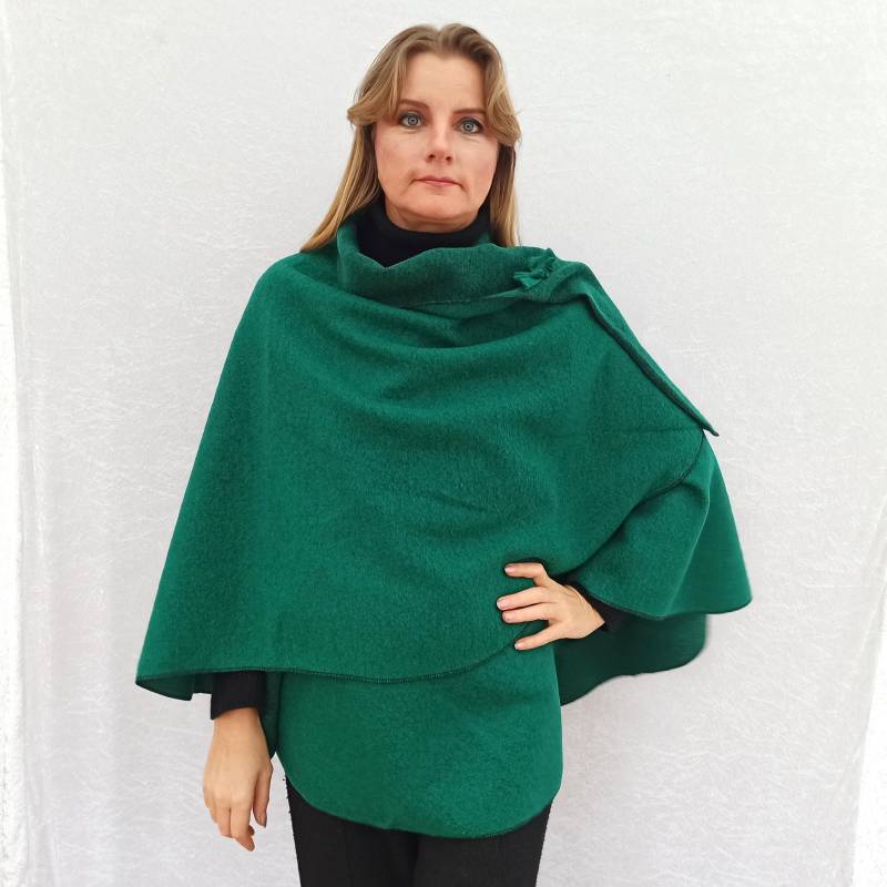 Woll-Cape/Poncho Umhang Warmer Winter Wende-Cape in Grün, Hellblau, Anthrazit, Grau, Schwarz Für Damen - Handgemacht von DavidovStoffDesign