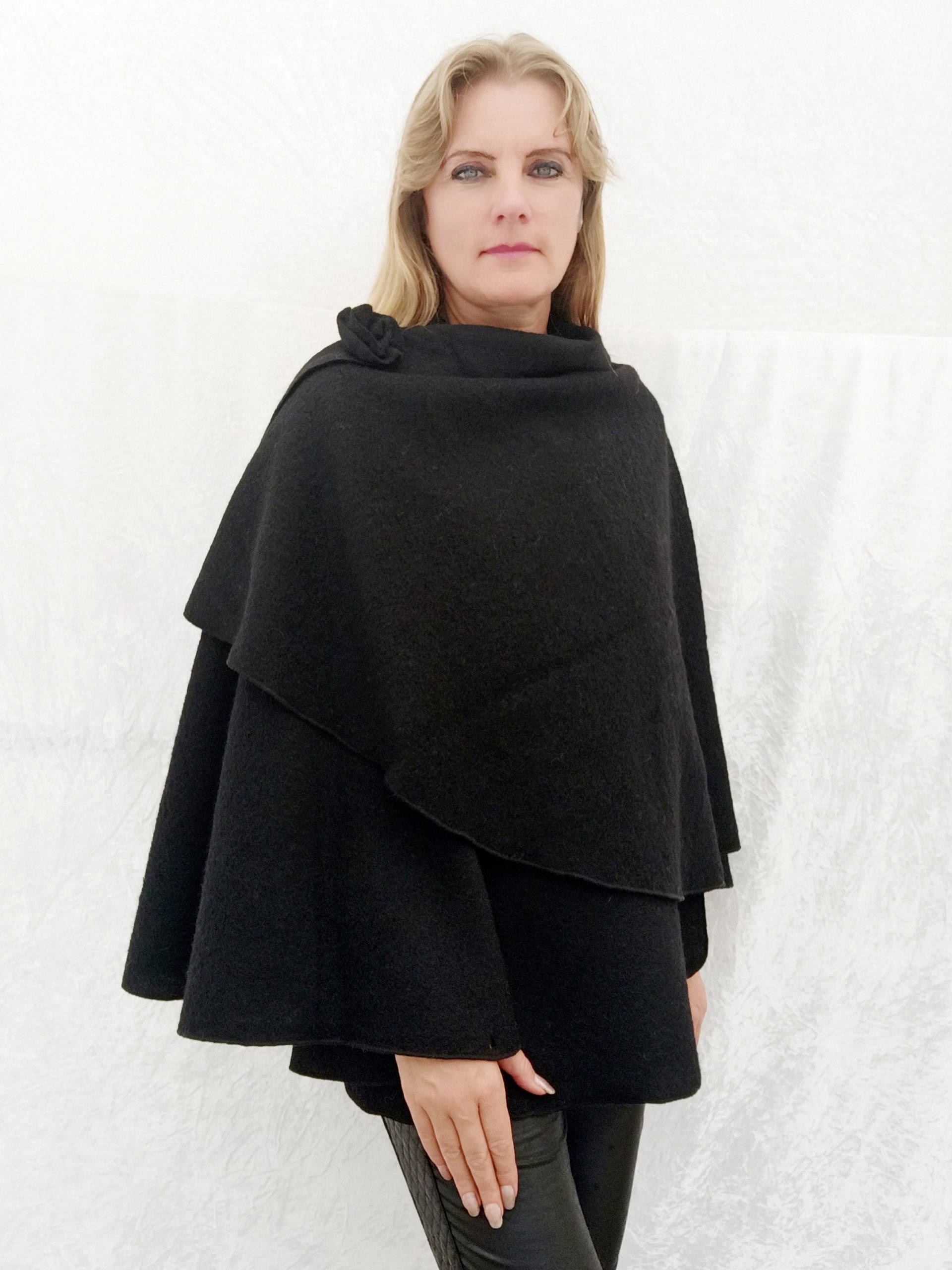 Woll-Cape/Poncho Umhang Warmer Winter Wende-Cape in Schwarz, Hellblau, Anthrazit, Grau, Schwarz Für Damen - Handgemacht von DavidovStoffDesign