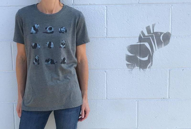 Damen Panda T-Shirt - Entspannter Jersey S/S von DavidsDoodlesShop