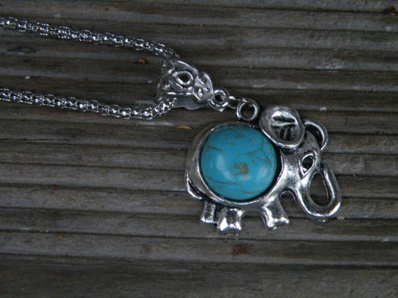 Elefant Halskette, Schmuck, Türkis Elefant, Halskette von DawgDayCrafting