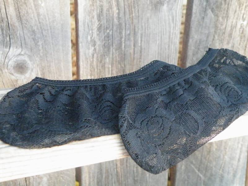 Gothic Socken, Süße Paar Zierliche Floral Peep Spitze Peds, Socke Gothic Socken, Süße Paar Zierliche Floral Peep Spitze Peds, Socke von DawgDayCrafting