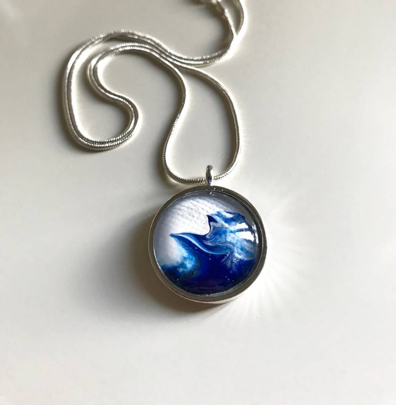 Abstrakte Kunst Design-Anhänger-Halskette von DawnPorterKeig