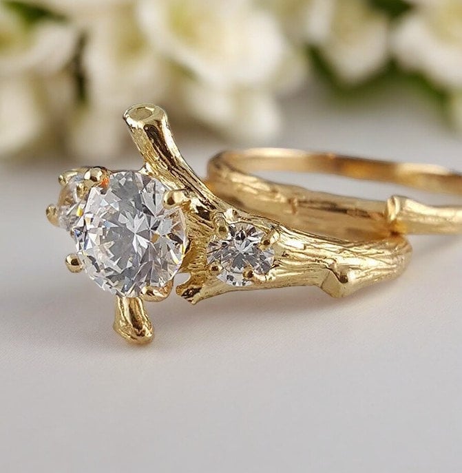 Moissanite Verlobungsring Set, Handgemachter Zweig Stil Drei Runde Ehering Set Von Dawn Vertrees Engagement von DawnVertreesJewelry
