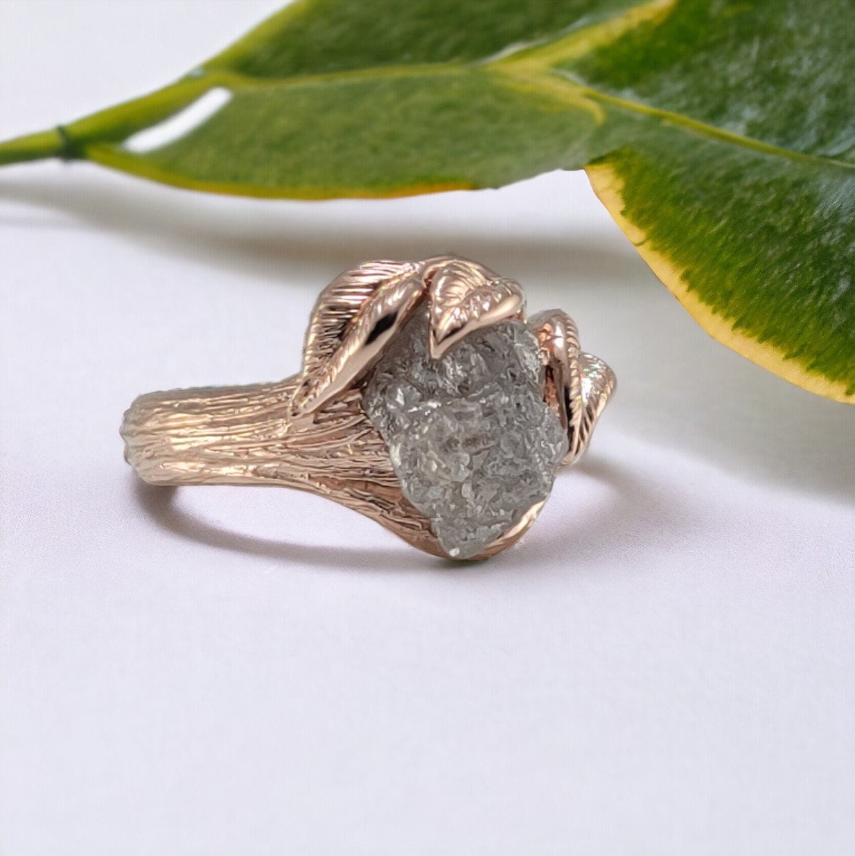 Roher Rohdiamant Blatt Und Zweig Verlobungsring in Roségold, Ethisch Hergestellter Kristalldiamant-Ehering Von Ed Jewelry Designs von DawnVertreesJewelry