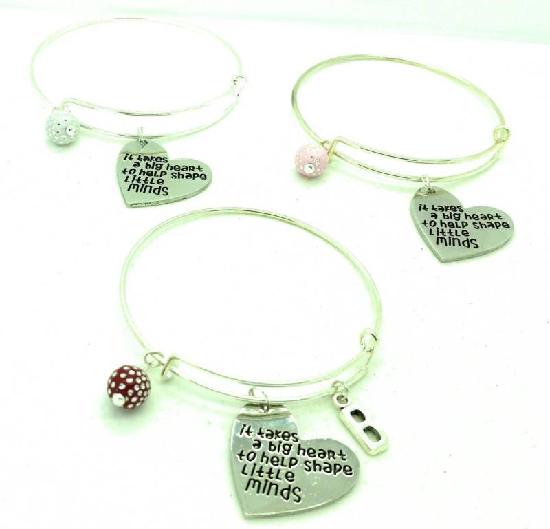 Lehrer Armband, Braucht Es Ein Großes Herz Armband Armreif, Geschenk, Kindergarten Ende Des Begriffs K Geschenk von DawnbJewelry