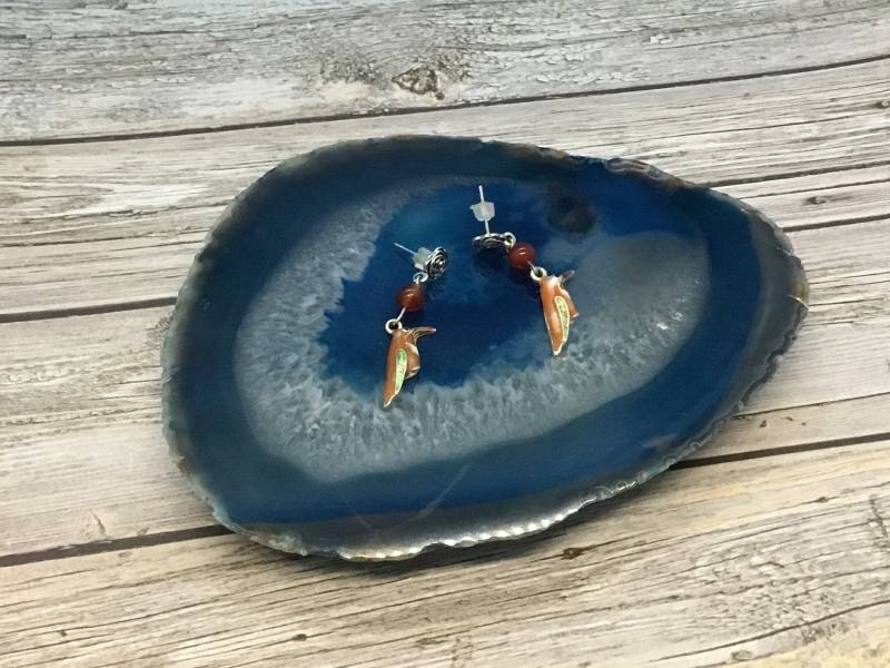 Handgemachte Brown Vogel Charme Ohrringe Edelstein Perle Ohrstecker von DawnsBeadsDesigns