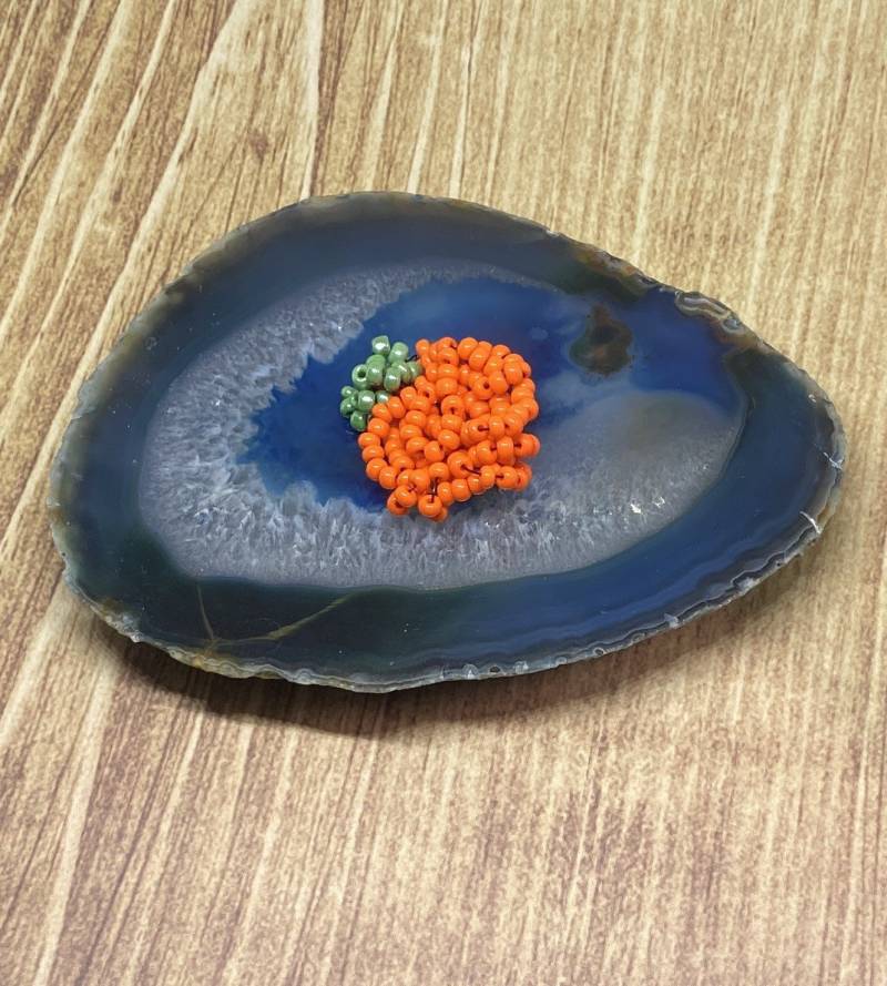 Handgemachte Perlen Halloween Kürbis Pin Dekorative Anstecknadel von DawnsBeadsDesigns