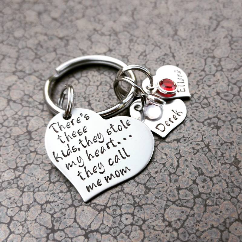 Personalisierte Herz-Schlüsselanhänger Für Mama, Namen Der Kinder Keychain Mit Birthstones, Geschenk Des Mutter Tages von DawnsMetalDesigns