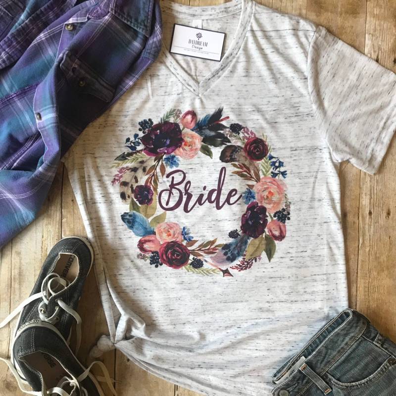 Boho Braut Shirt | Verlobungsgeschenk Hochzeit Dusche Geschenk Zu Sein Team von DaydreamDesignUS