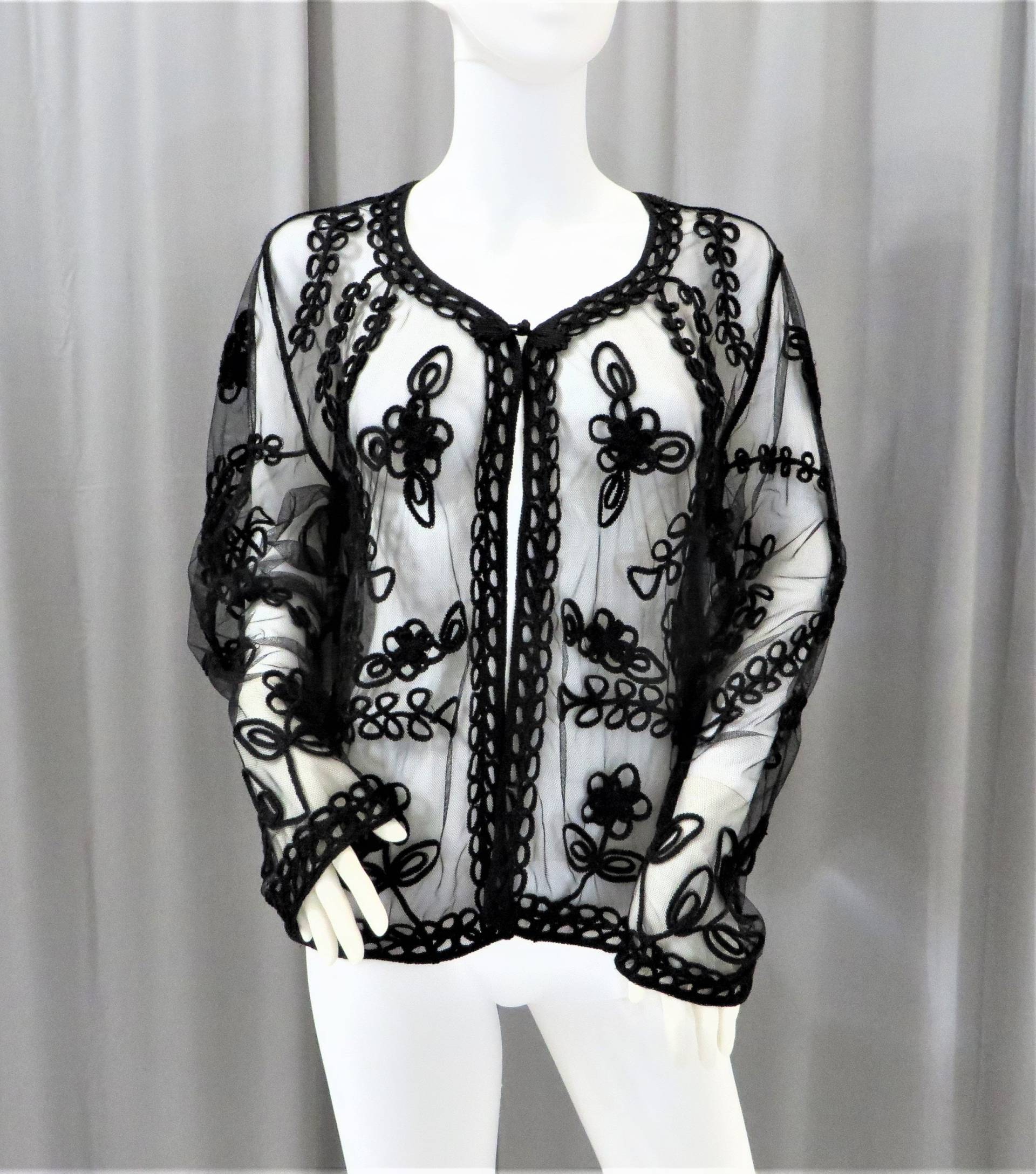 90Er Jahre Vintage Schnürung Spitze Verziert Schwarz Schiere Mesh Abendjacke Verheimlichung Top Größe Xl Brust 42 Formelle Kleidung Romantisch 90Er Jahre Vintage Schnürung Spitze Verziert Schwarz Schiere Mesh Abendjacke Verheimlichung Top Größe Xl Brust 42 Formelle Kleidung Romantisch von DazzleMyDay