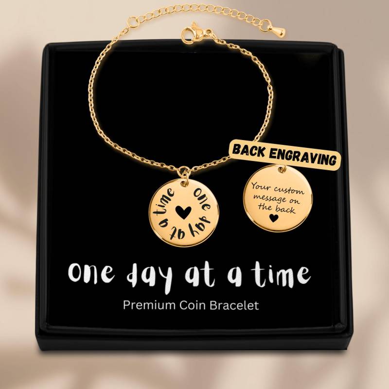 Personalisierte Ein Tag Nach Dem Anderen Armband Edelstahl, Gold Oder Roségold von DazzlingDrops