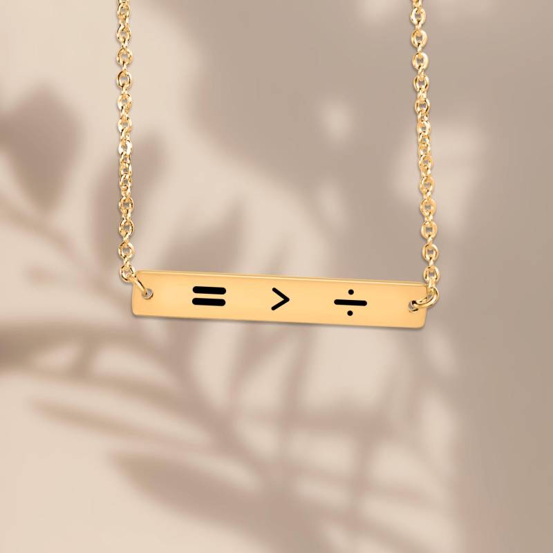 Personalisierte Gleichheits-Halskette, Gleichheit Ist Größer Als Spaltung von DazzlingDrops