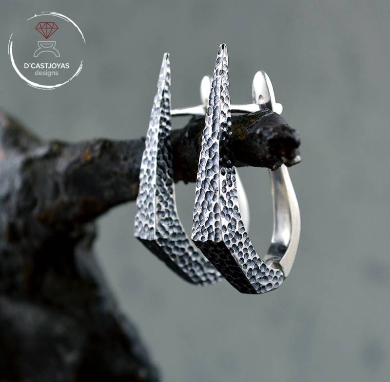 Silber Dolch Ohrringe, Punk Creolen, Gothic Geschenk Für Sie, Bestes Mama Silber Dolch Ohrringe, Punk Creolen, Gothic Geschenk Für Sie, Bestes Mama von Dcastjoyasdesigns
