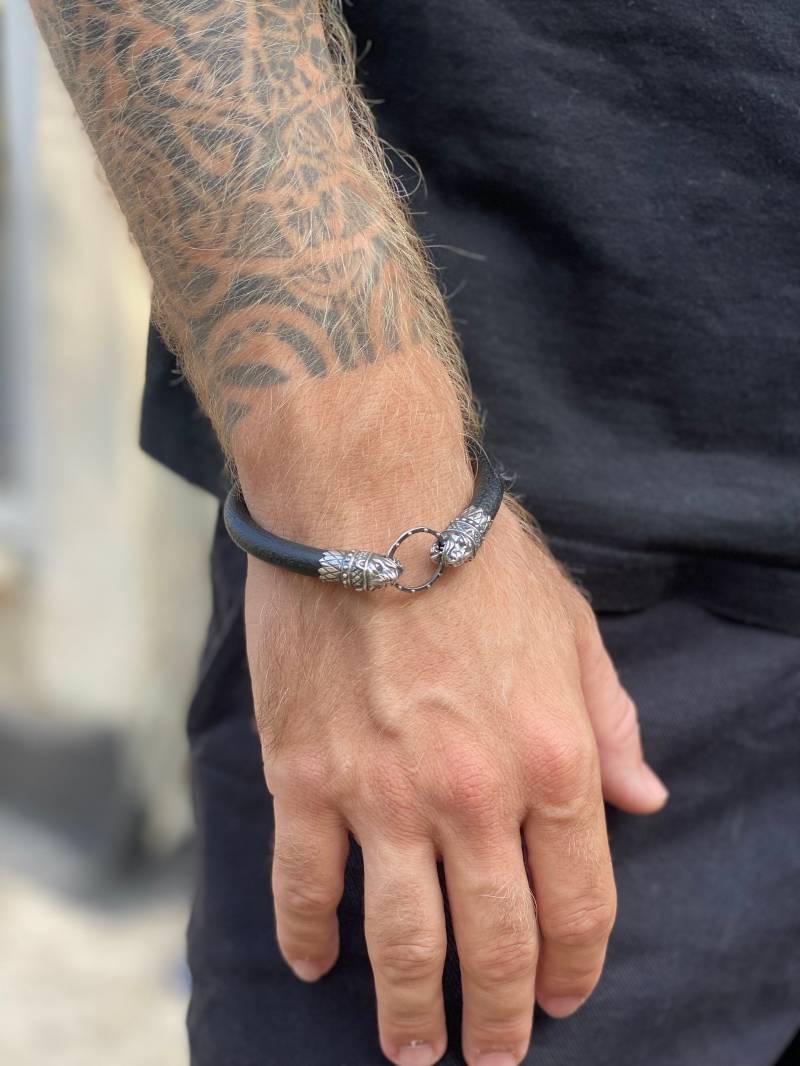 Panther Kopf Lederarmband, Handgefertigtes Armband, Biker Lederarmband, Herren Gothic Schmuck, Panther Armreif, Sterling Silber von Dcjewelery