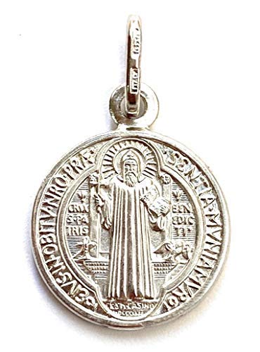 St. Benedikt Medaille aus Sterlingsilber, Maße: 20 mm. Es ist eine der ältesten Medaillen des Christentums, und diejenigen, die es tragen, glauben, dass sie Macht gegen das Böse hat., Silber von De Bussy