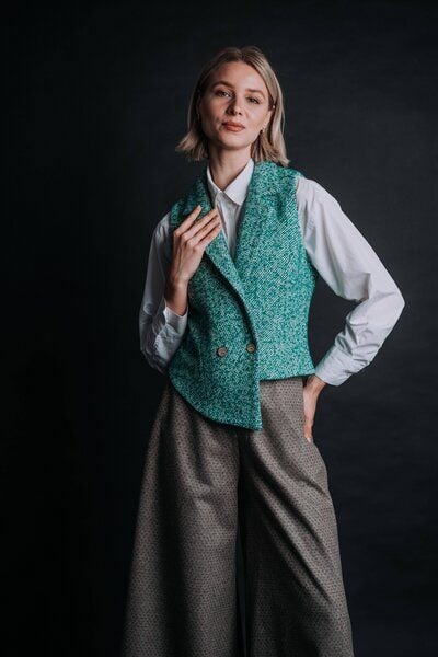 De IONESCU Die Weste „Crisana” aus 100 % Wolle von De IONESCU