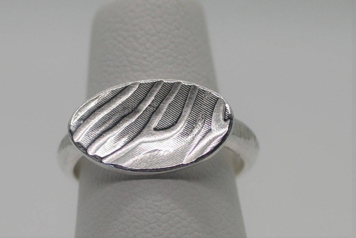 Strukturierte Sterling Silber Ring, Größe 5, Handgemacht Strukturierte Sterling Silber Ring, Größe 5, Handgemacht von DeDeMacDesigns