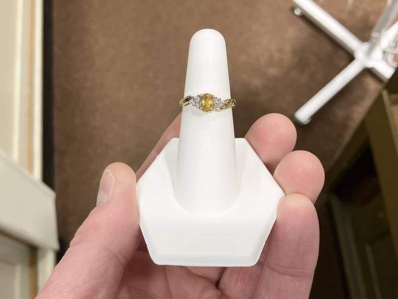 Gelber Saphir-Diamant 14 K Gelb-Gold-Ring von DeGrandpreJewelers