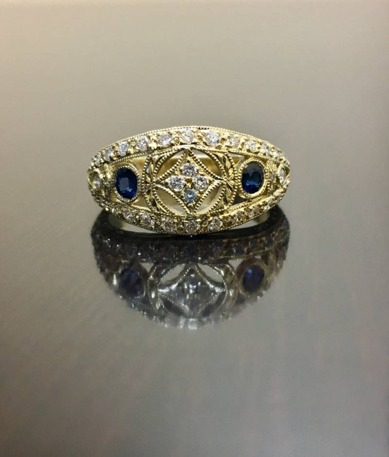 18K Gelb Gold Jugendstil Saphir Diamond Engagement Band - Art Deco Diamant Ehering Gravur Gold-Diamant-Band von DeKaraDesigns