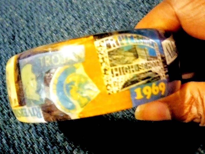 Collaged Schwesternschaft Armreifen von DeMuralsandDeSigns