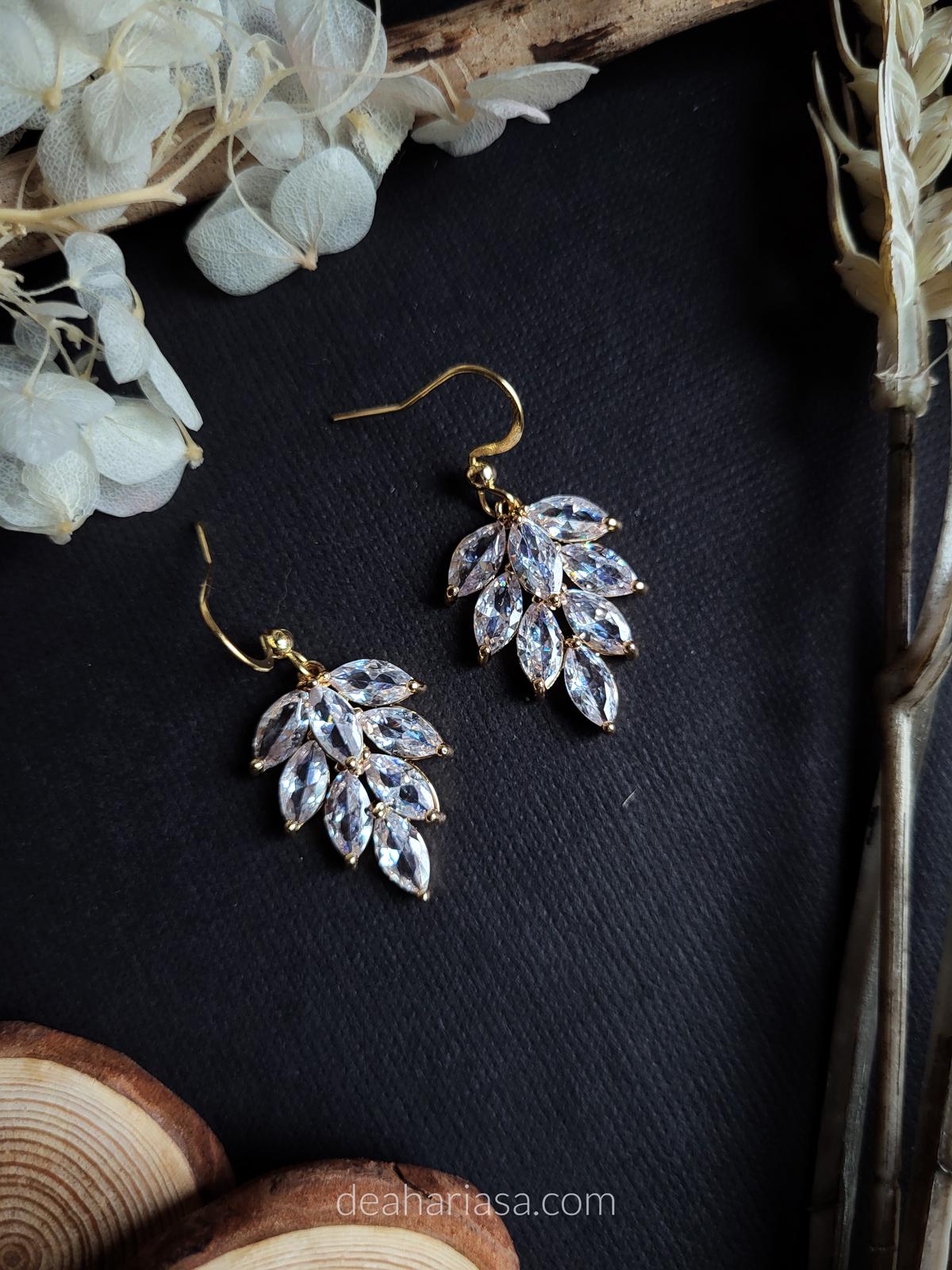 Gold Lothlorien Blätter Ohrringe Mit Zirkonia, Herr Der Ringe Hochzeitsschmuck, Elben Design, Elfen Blatt von DeaHariasa