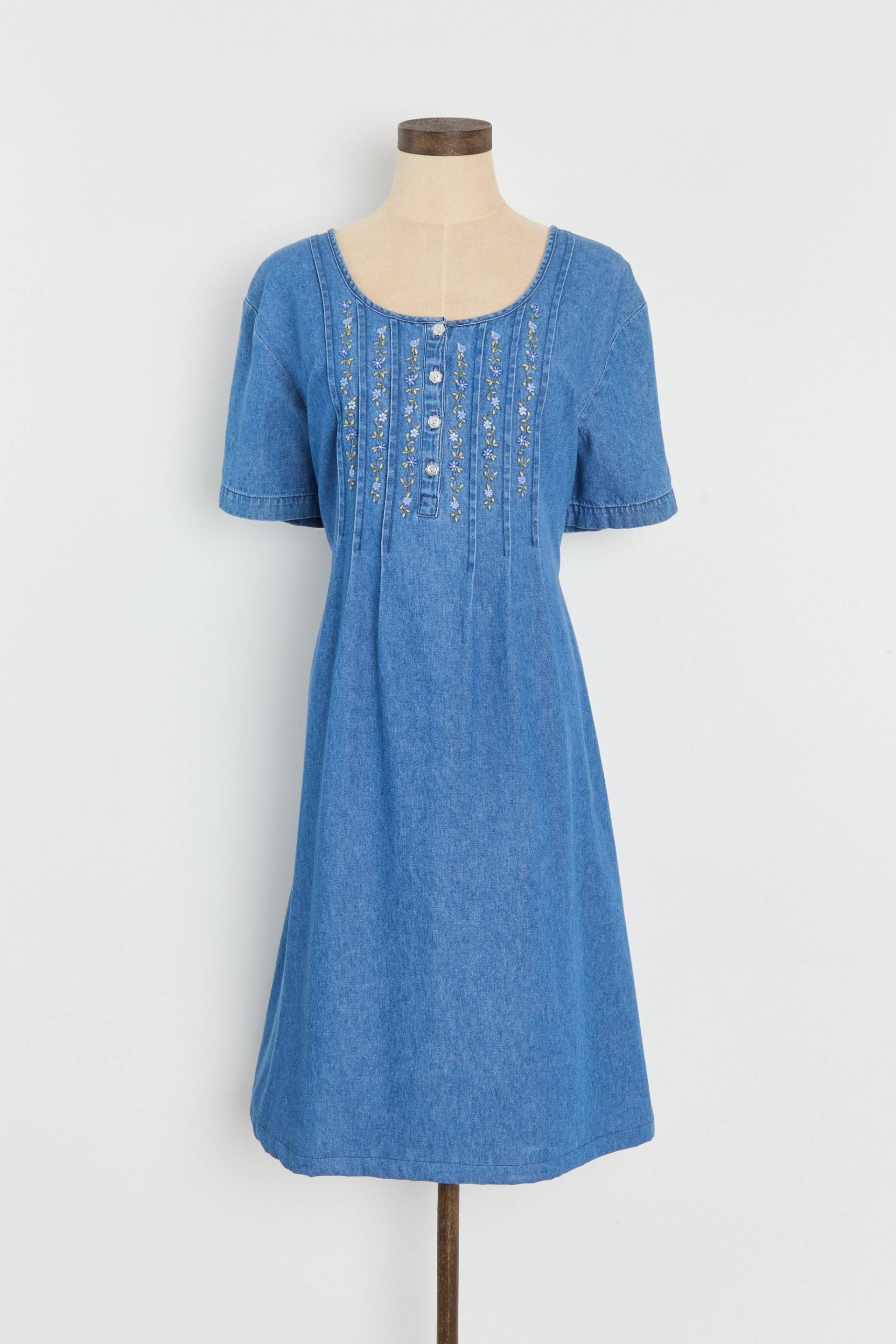 90Er Jahre Besticktes Vintage Jeans Kleid Mit Blumenmuster von DeadByrdVintage