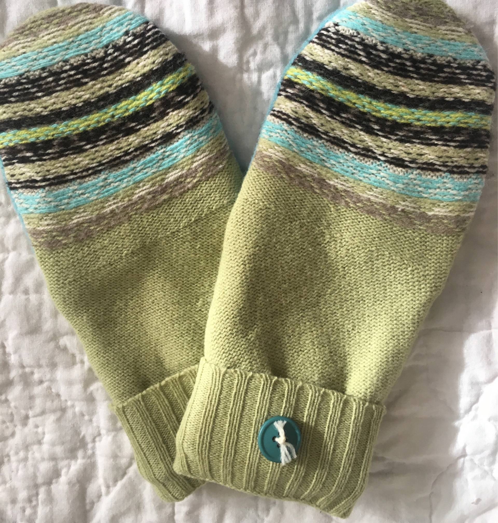 Gefilzte Wollfäustlinge Hell Gestreift, Mit Fleece Gefüttert, Größe Medium von DeannesOriginals