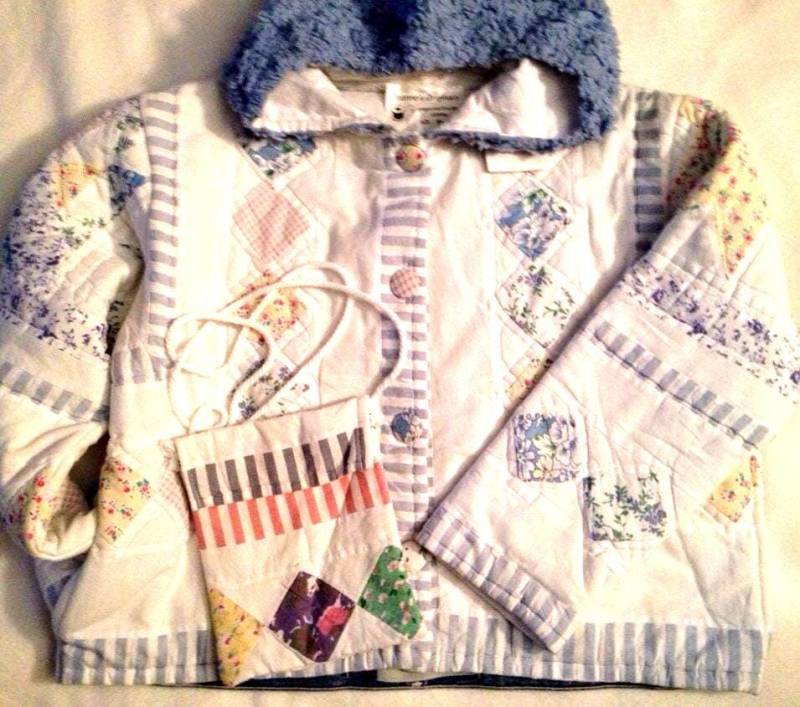 Süße Pastellfarbene Mädchen Steppjacke in Größe 40 Mit Passender Geldbörse von DeannesOriginals