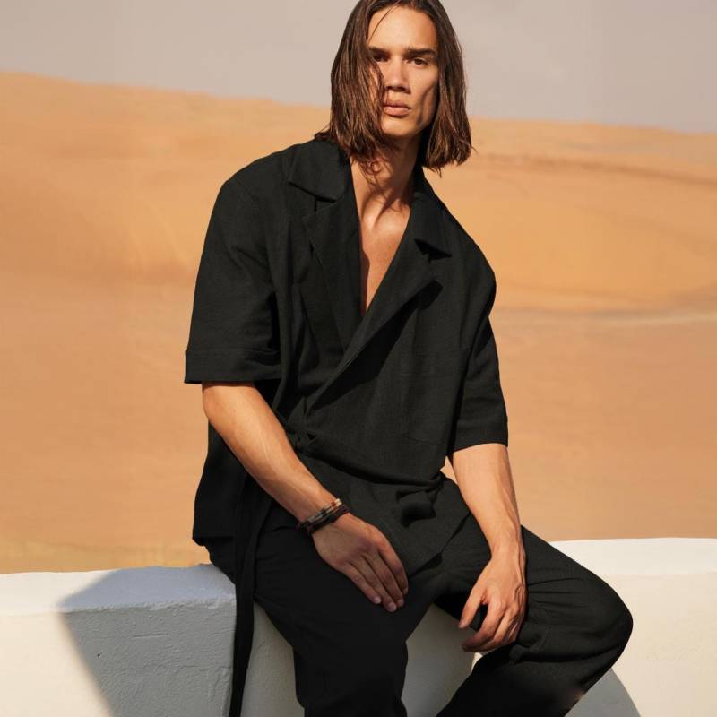 Schwarzer Leinenanzug Für Männer - Kimono-style-Jacke & Hose, Boho-Minimalist-Hochzeits-Outfit, Sommer-Resort-Wear von DearDeerMenswear