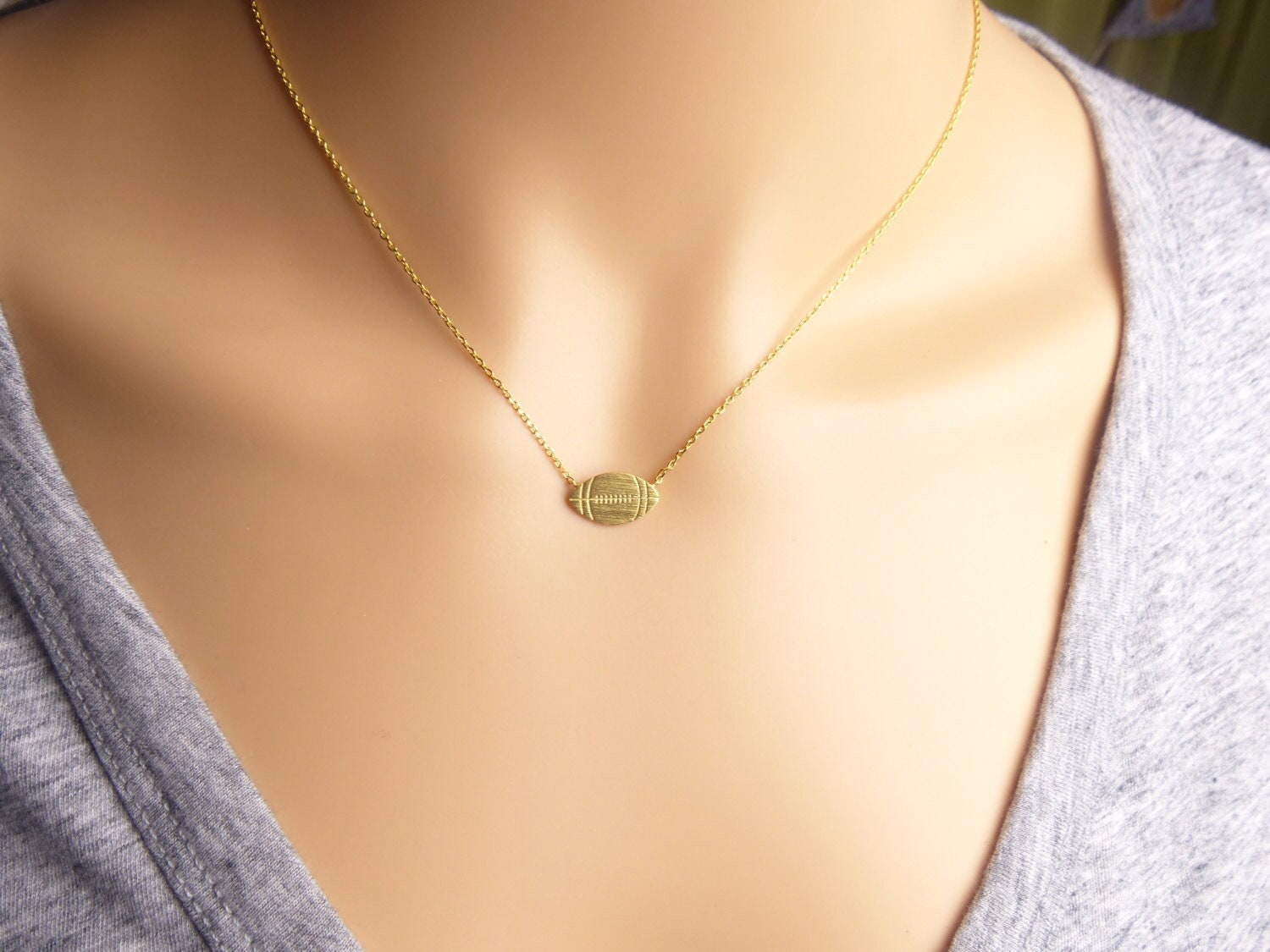 Fußball Halskette, Mutter Geschenk Für Fan, Muttertagsgeschenk, Spieltag Glam Halskette von DearMia