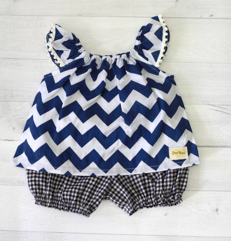 Chevron Baby Outfit Navyblaues Top & Karierte Pumphose von DearMimiDress