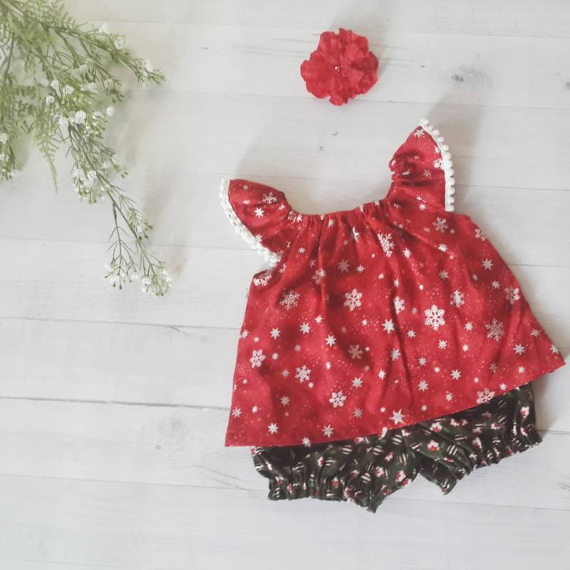 Weihnachten Baby Outfit Schneeflocke Top & Bloomer Set von DearMimiDress