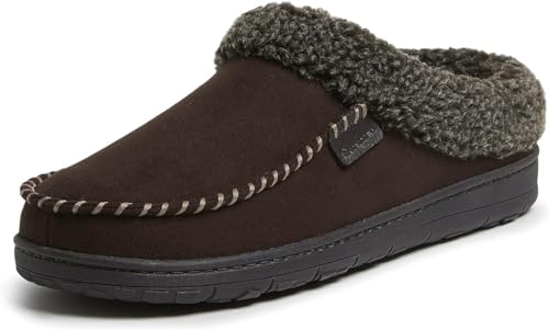 Dearfoams Herren Indoor/Outdoor Atmungsaktive Memory Foam Brendan Clog Hausschuhe mit breiten Weiten, Kaffee, 13-14 von Dearfoams
