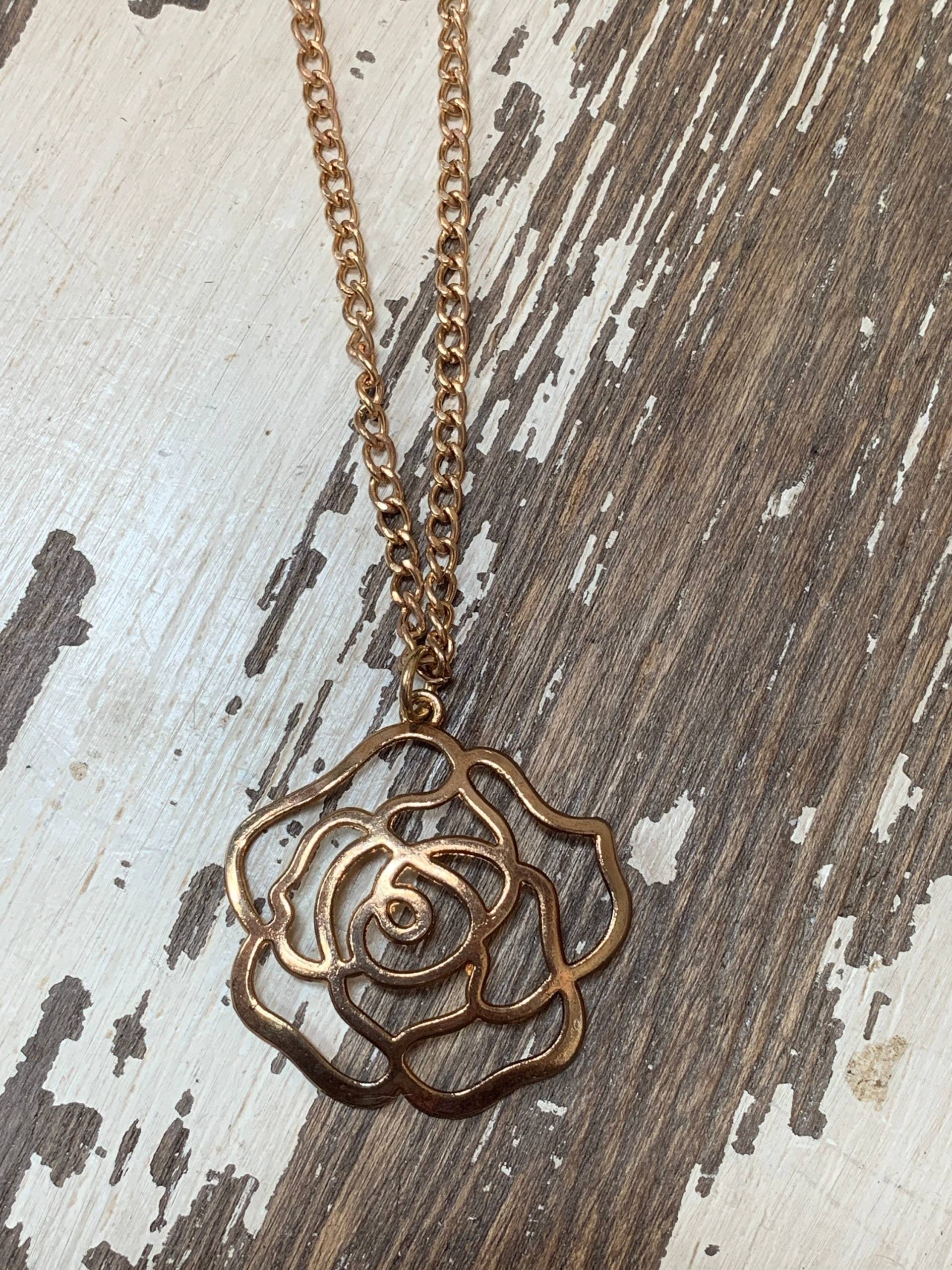 Goldblumen Halskette Goldblumen Halskette von DebJoVintageJewelz