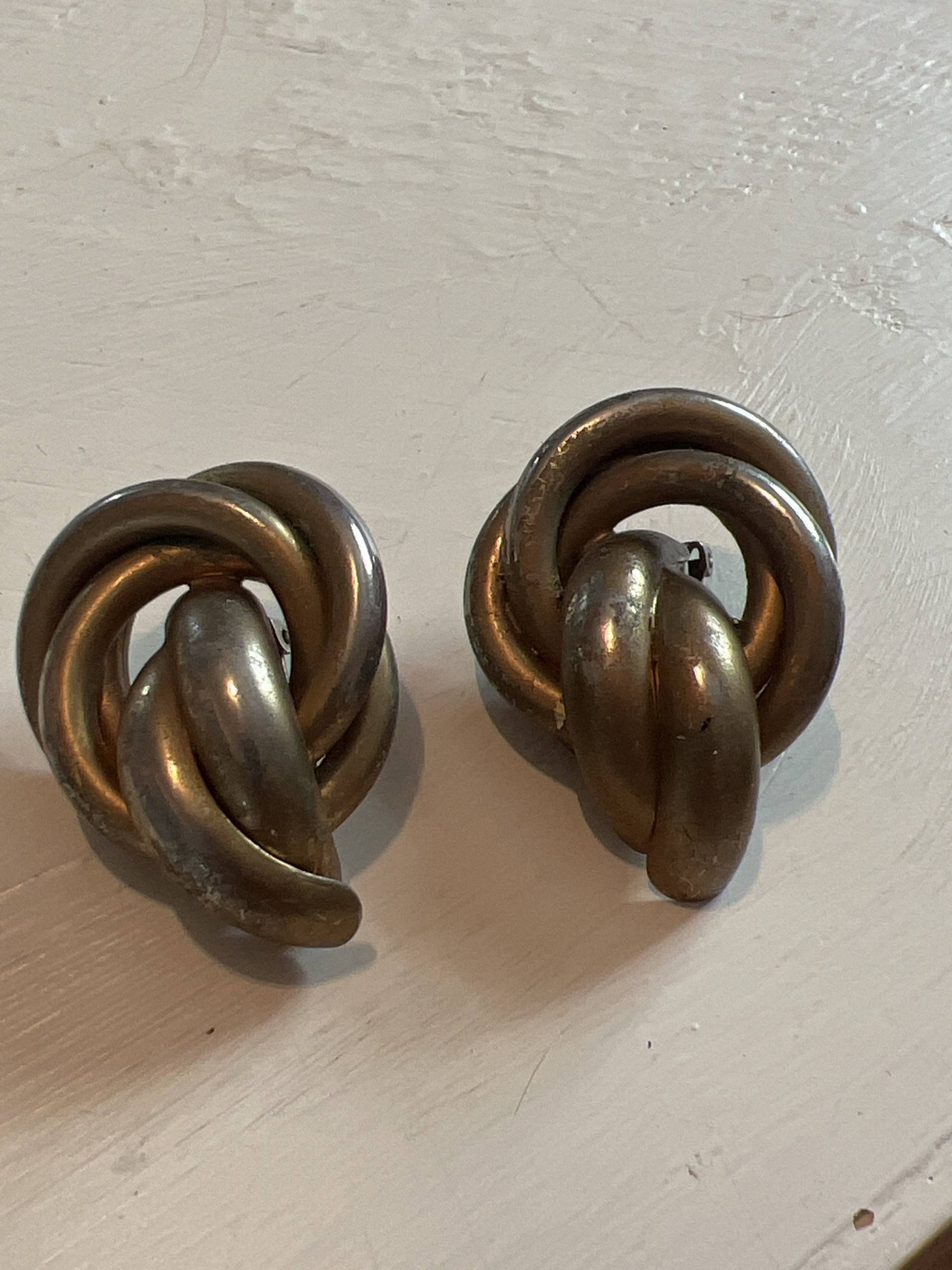 Modeclip An Ohrringen von DebJoVintageJewelz