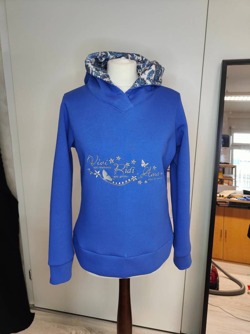 Lebe, Lache, Liebe Sweatshirt Lebe, Lache, Liebe Sweatshirt von DeborArtDesign