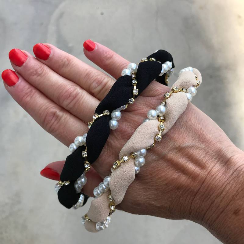 Romy So Schick Satin Haarband Und Perlen Strass Romy So Schick Satin Haarband Und Perlen Strass von DeborahAccessories