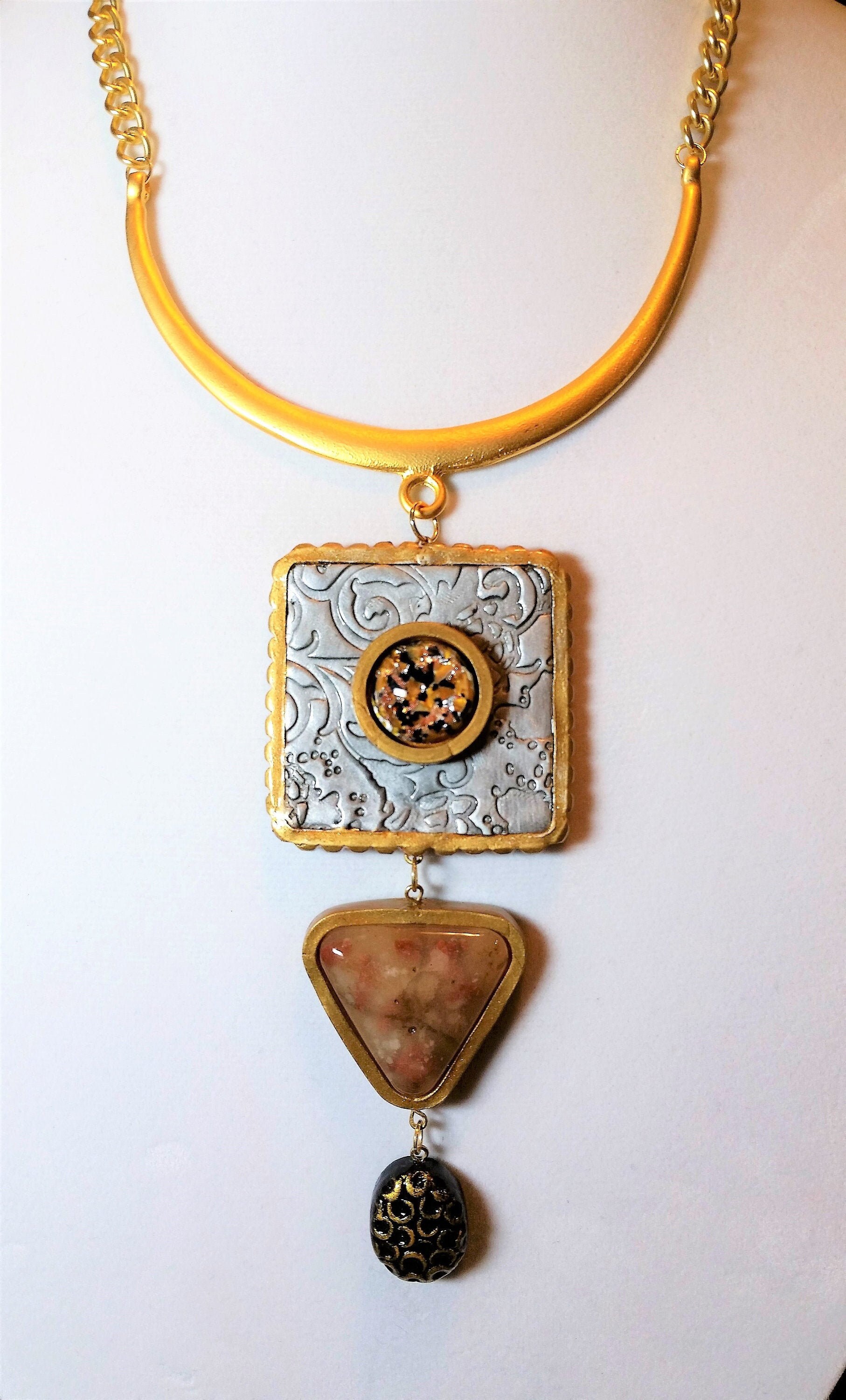 Artisan Splendor Multi-Anhänger Halskette Artisan Splendor Multi-Anhänger Halskette von DeborahKCreations