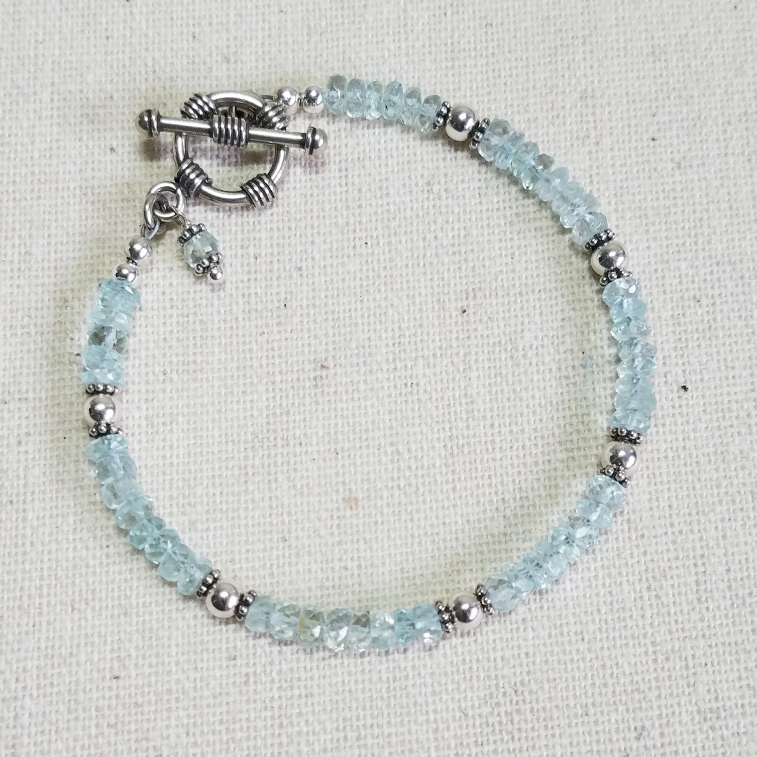 Handgefertigtes Armband Aus Facettierten Edelsteinen Silber 925 Handgefertigtes Armband Aus Facettierten Edelsteinen Silber 925 von DeborahdesignStore