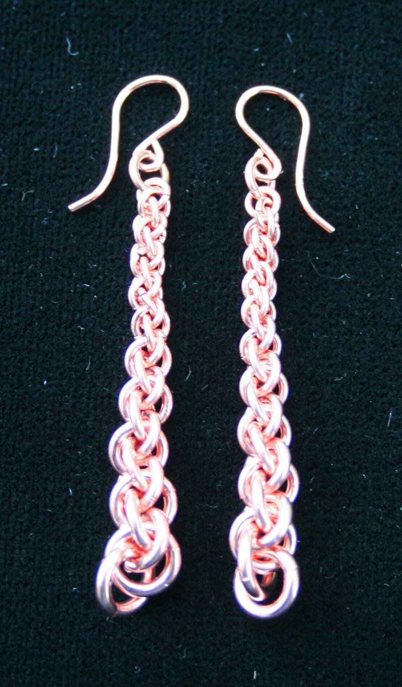 Handgemachte Rose Gold Fill Biegeringe Chainmaille Oder Chain Maille Graduierte Jens Pind Weave Baumeln Ohrringe von DebraLorraineDesigns
