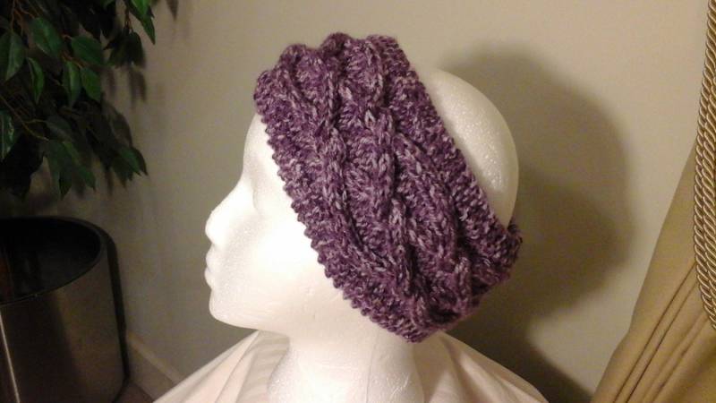 Lila Stirnband, Ohrwärmer, Zopfstirnband, Handgestricktes Geflochtenes Stirnband von DebsAccents