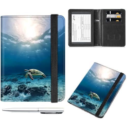 Decahouy Reisepass- und Impfkartenhalter, Reisepasshülle mit RFID-Blockierung, Leder-Impfkartenschlitz, Reisepasshülle für Damen und Herren, Grüne Meeresschildkröte zum Schwimmen, with Pen von Decahouy