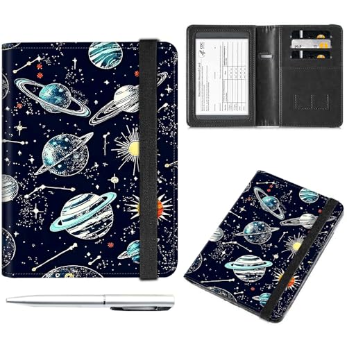 Decahouy Reisepass- und Impfkartenhalter, Reisepasshülle mit RFID-Blockierung, Leder-Impfkartenschlitz, Reisepasshülle für Damen und Herren, Sterne, Planeten und Sonnen, with Pen von Decahouy