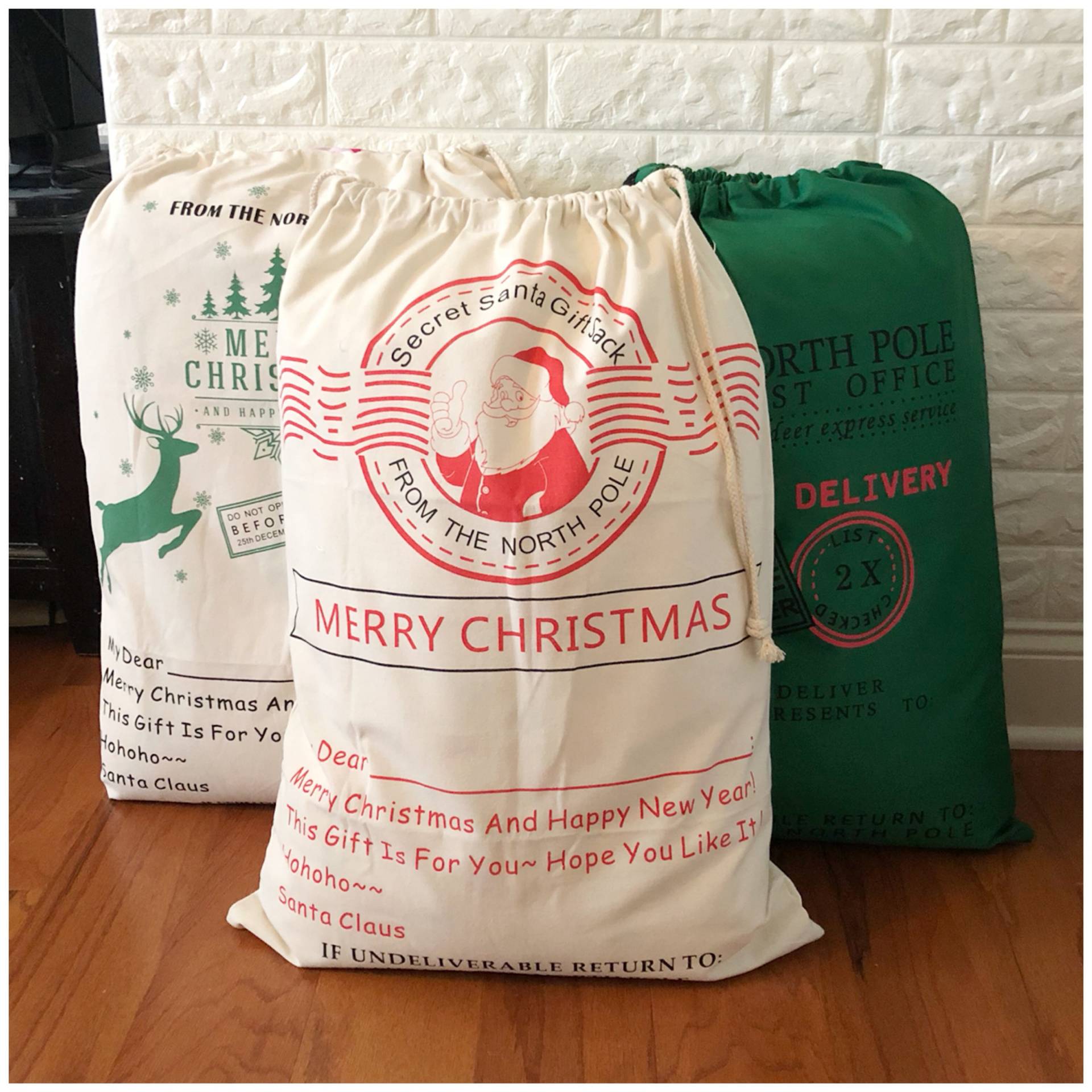 Roter Schriftzug Geheime Santa Geschenk Sack - Individuelle Weihnachten Leinwand Tasche Weihnachts-Claus-Nachricht Frohe Neujahr Frohe Liebe [Name] von DecalsEnFolie