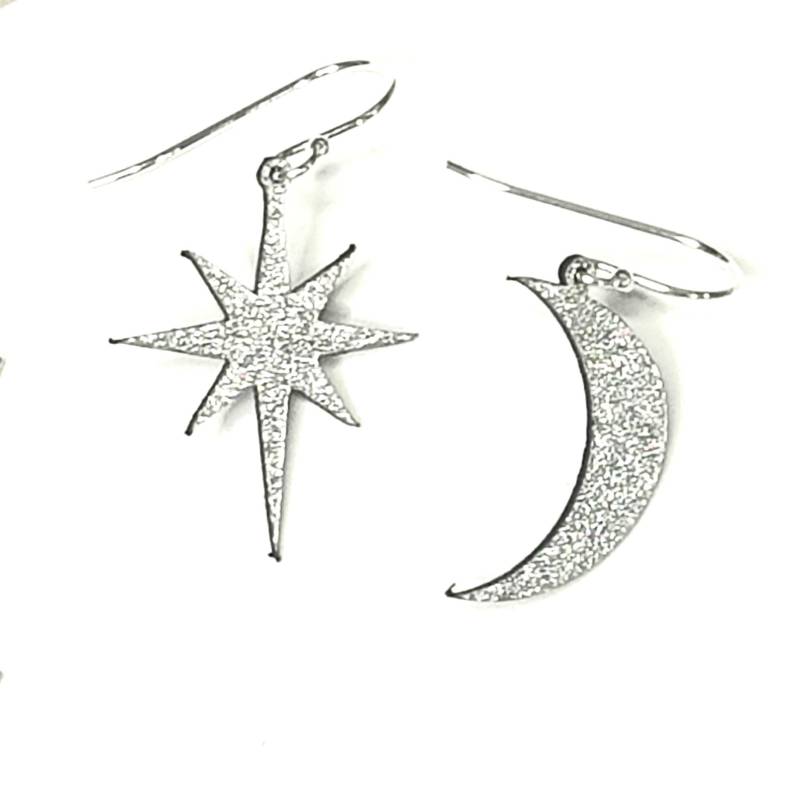 Moon & Star Ohrringe // Känguruhleder, Sterling Silber Ohrhaken von Deccoangel