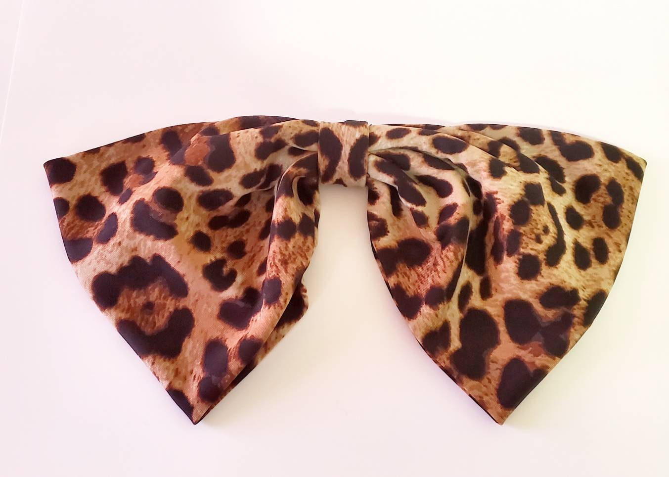 Fliege | Tiger Druck Kleine Punkte Damen Übergroße Pulka Dot Fliege|Frauen Mode|Leopard Print Fliege | Tiger Druck Kleine Punkte Damen Übergroße Pulka Dot Fliege|Frauen Mode|Leopard Print von DechamcleansApparel