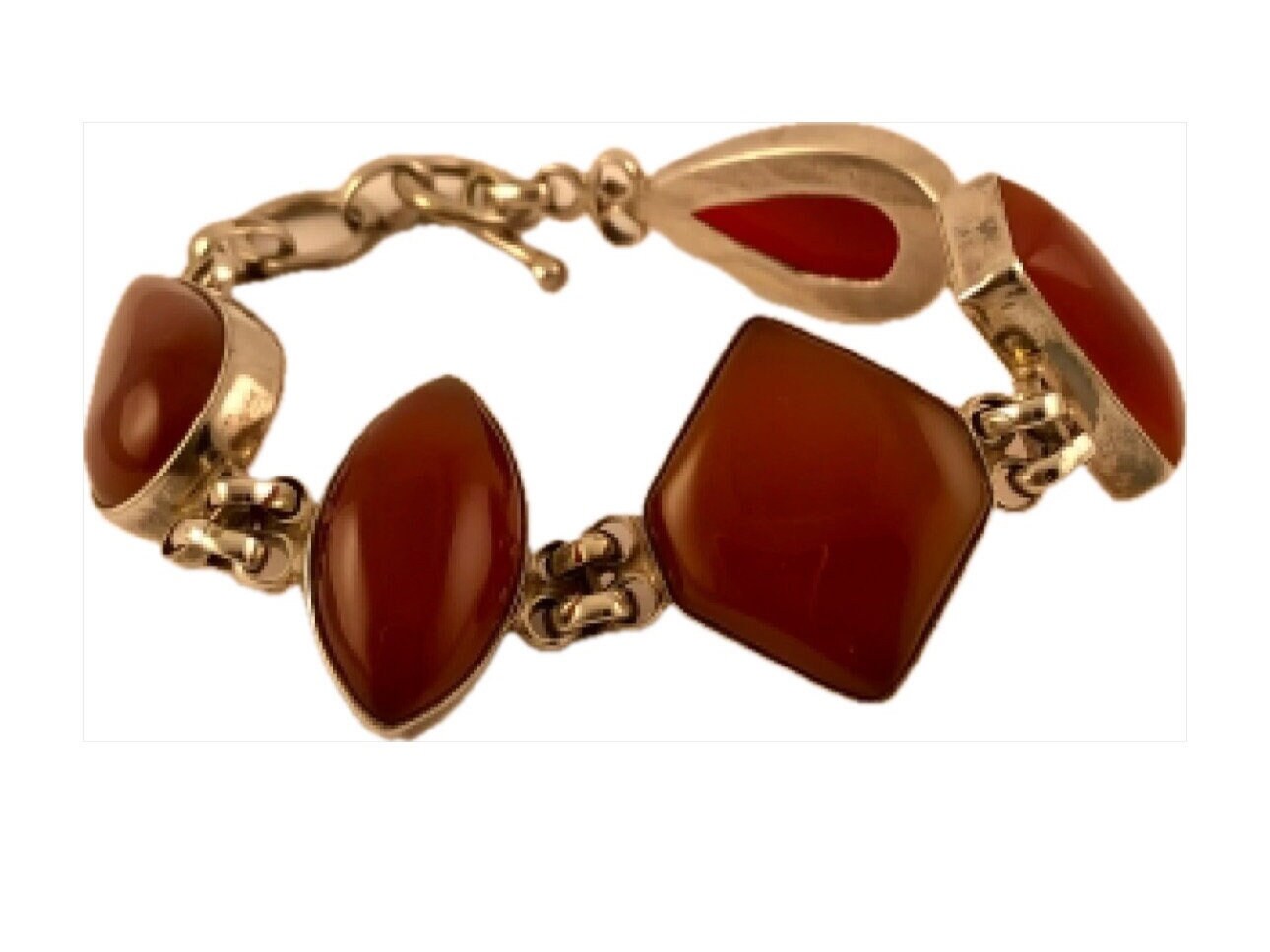 Handgefertigtes Sterling Silber Armband Mit Karneol Handgefertigtes Sterling Silber Armband Mit Karneol von DechenCollection