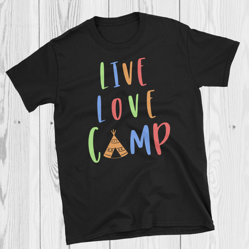 Camping-Geschenk Für Papa, Sommercamp Shirt, Live Love Camp, Happy Camper, Camping-T-Shirt, Wunder Glamping Urlaub Reise Natur Outdoor-Abenteuer von DeckorateStudios