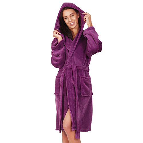 DecoKing Bademantel mit Kapuze XS kurz Damen Herren Unisex Morgenmantel weich leicht flauschig Mikrofaser Fleece Robby violett DecoKing Bademantel mit Kapuze XS kurz Damen Herren Unisex Morgenmantel weich leicht flauschig Mikrofaser Fleece Robby violett von DecoKing