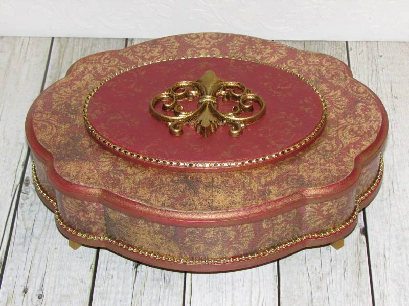 Schatulle in Ovaler Form von Decooasis